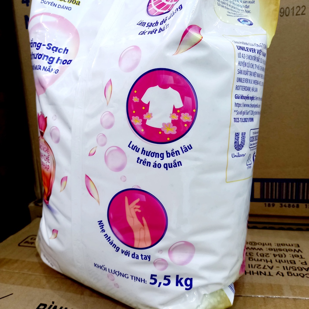 Bột giặt SURF HƯƠNG NƯỚC HOA DUYÊN DÁNG bich 5.3KG