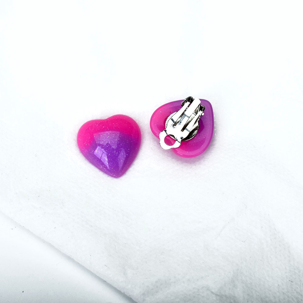 Khuyên kẹp tai hình trái tim lớn bằng nhựa Resin không xỏ cho nữ