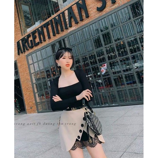 Áo thun cổ vuông trơn