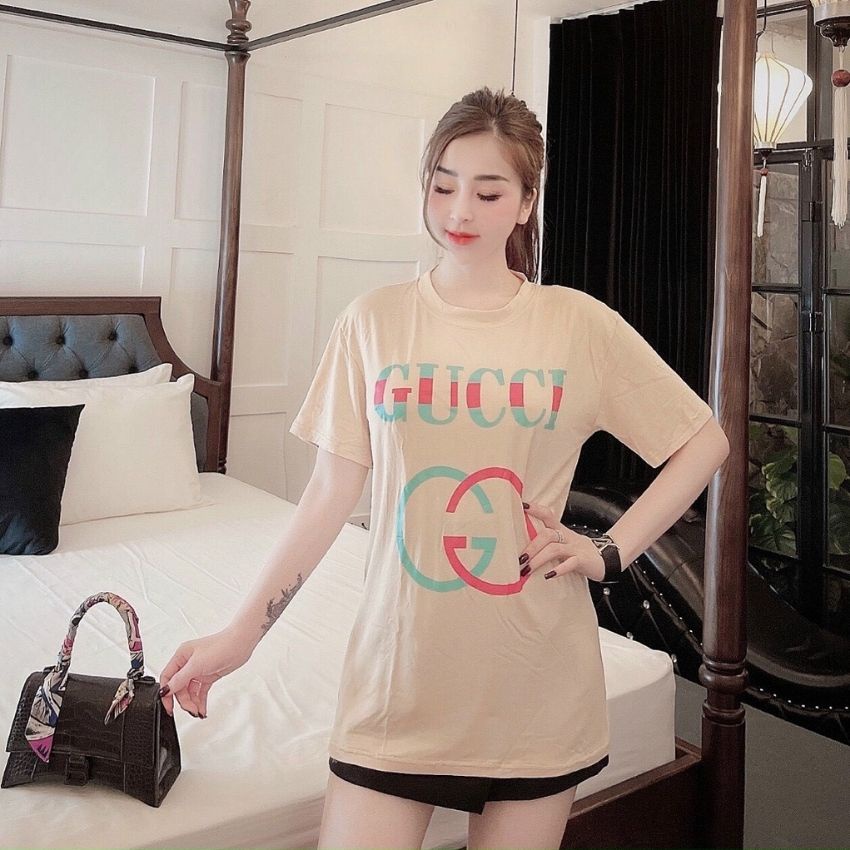 Áo thun tay lỡ in logo Gucci, chất liệu cotton mềm mịn, thoáng mát