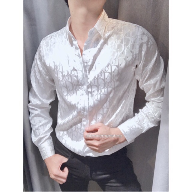 Sơ mi luạ dệt chữ nổi đì ô