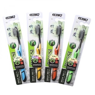 Bàn chải đánh răng than tre Hàn Quốc - loại 1