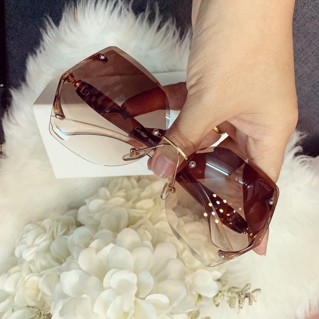 Kính mát thời trang nữ A2067 👓 Kính chống tia UV bảo vệ mắt | BigBuy360 - bigbuy360.vn