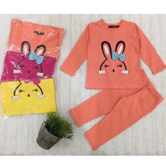 Bộ cotton thỏ đeo nơ bé gái