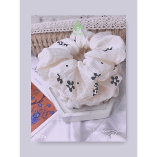 Dây cột tóc,buộc tóc scrunchies họa tiết ba bông hoa đen
