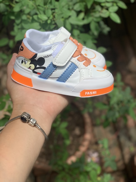 Giầy mickey cho bé