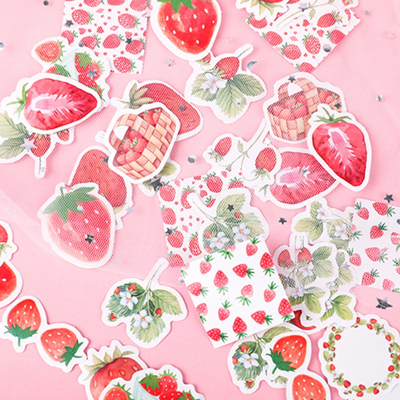 Hộp 45 miếng dán sticker trang trí hình dâu tây