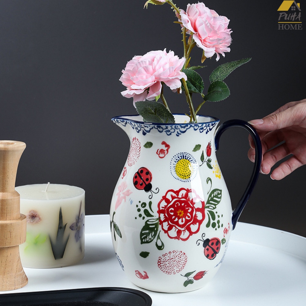 Bình hoa mùa xuân - Bình 1,5L LADYBUG - bình cắm hoa, đựng nước tay cầm tiện dụng