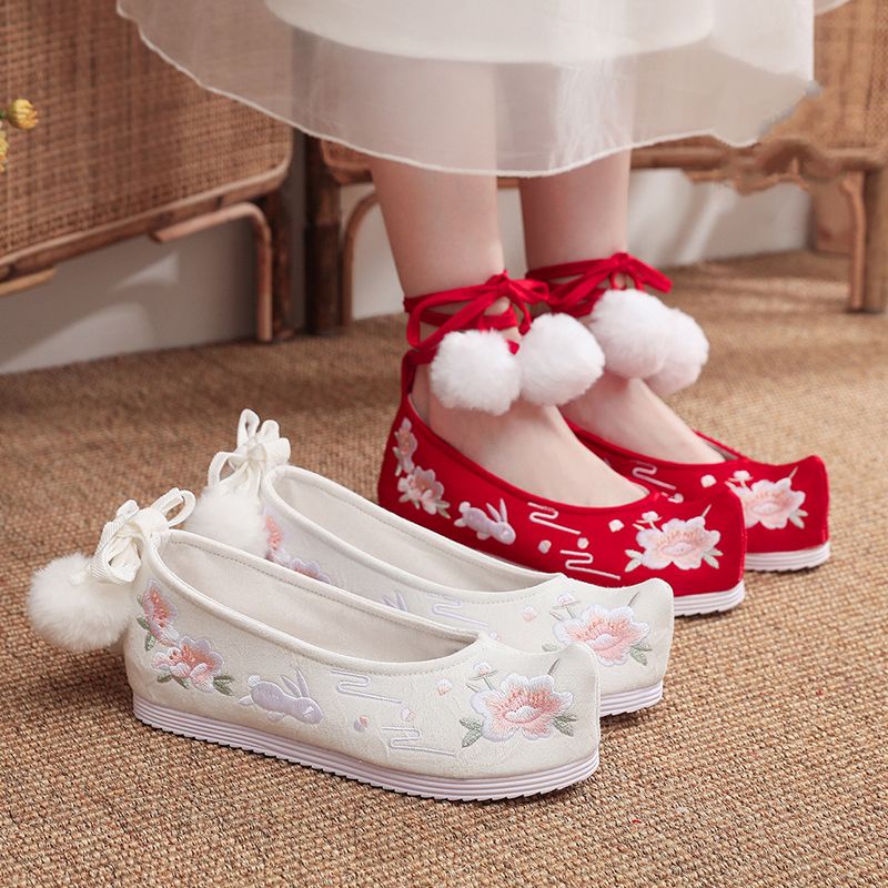 Giày cổ trang thêu có loại lót lôngđế 3_5cm