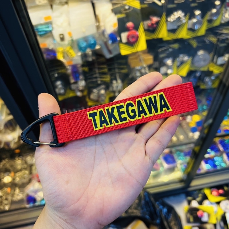 Móc Khoá Dây Takegawa Nổi Bật Với Phối Màu Dây Đỏ