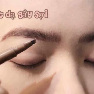 Bút kẻ mày phẩy sợi 4D Cathy Doll