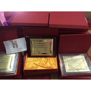 Bằng khen vinh danh