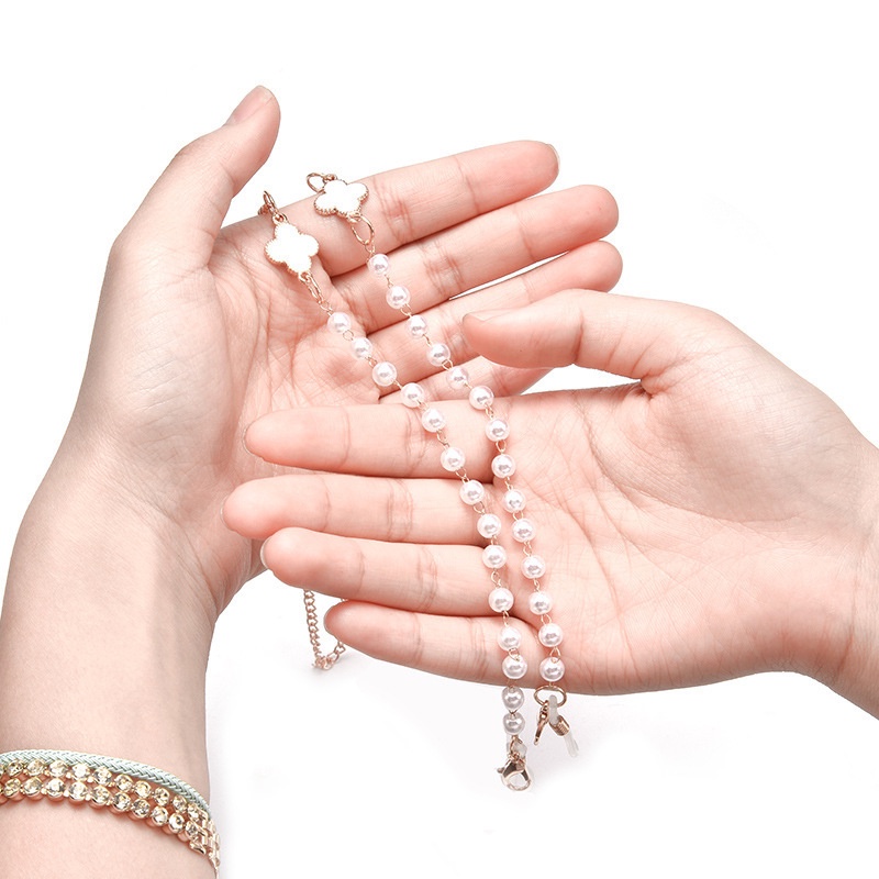 1 Dây Đeo Khẩu Trang Hình Cỏ Bốn Lá Chống Mất 72CM Thời Trang