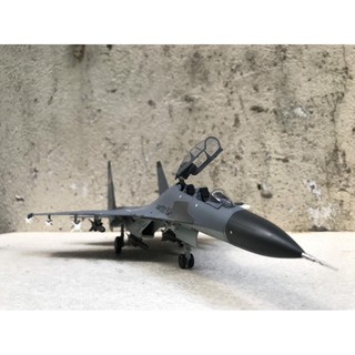 Mô hình máy bay Tiêm kích SU-30MKK 1:72