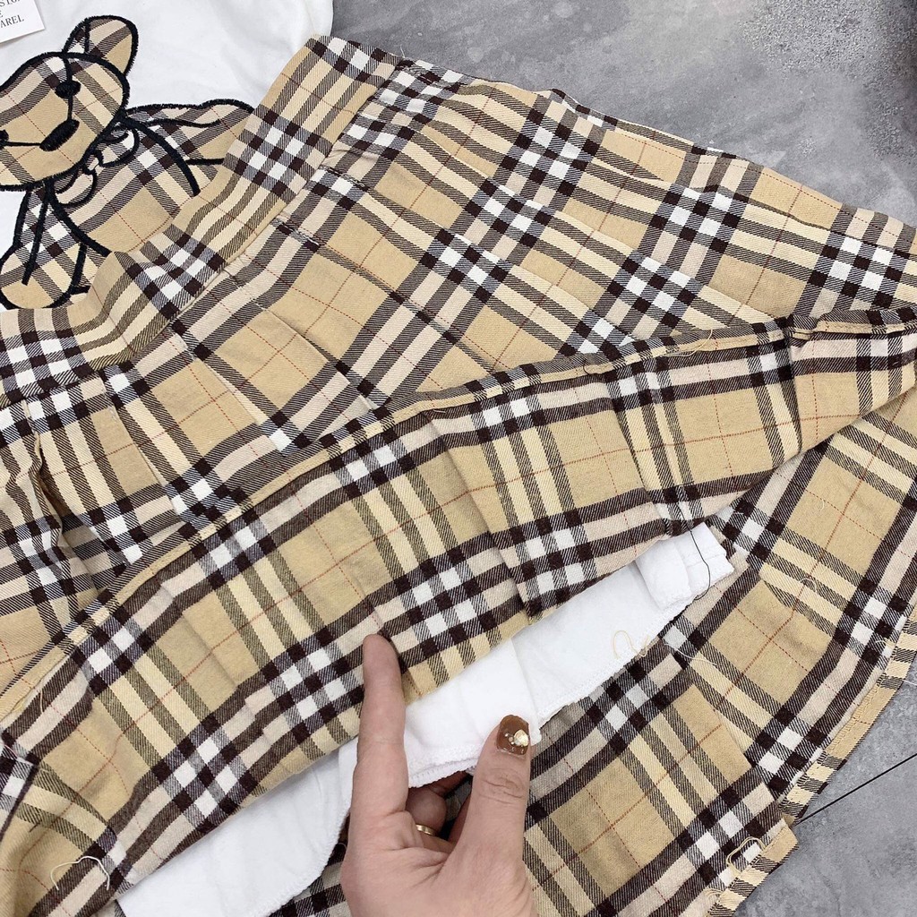 Set áo thun chân váy caro nữ Burberrry- Áo thun nữ 2 màu chân váy ngắn xoè