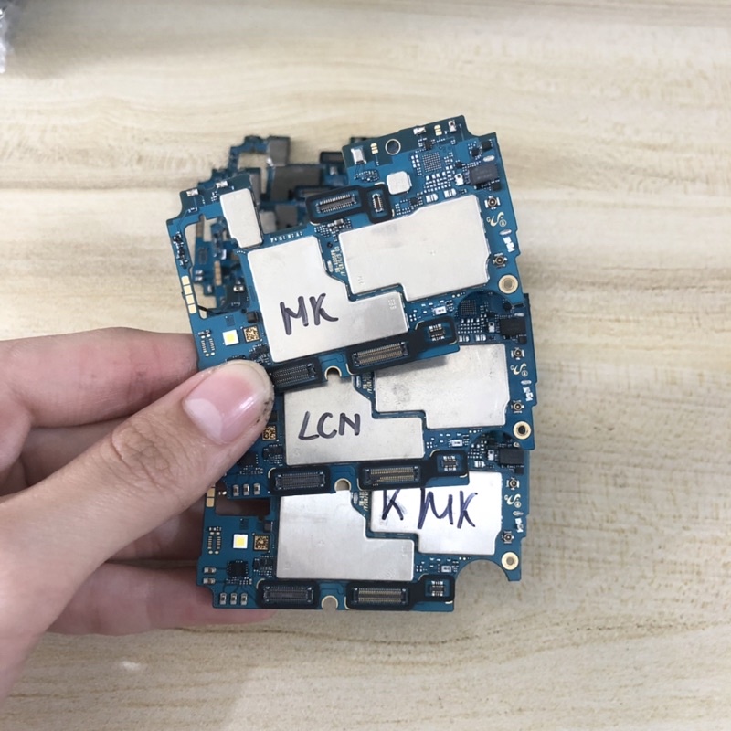 Main SamSung A20  Zin Full Chức Năng Sim, sạc , wifi ,… Hàng Cao Cấp.