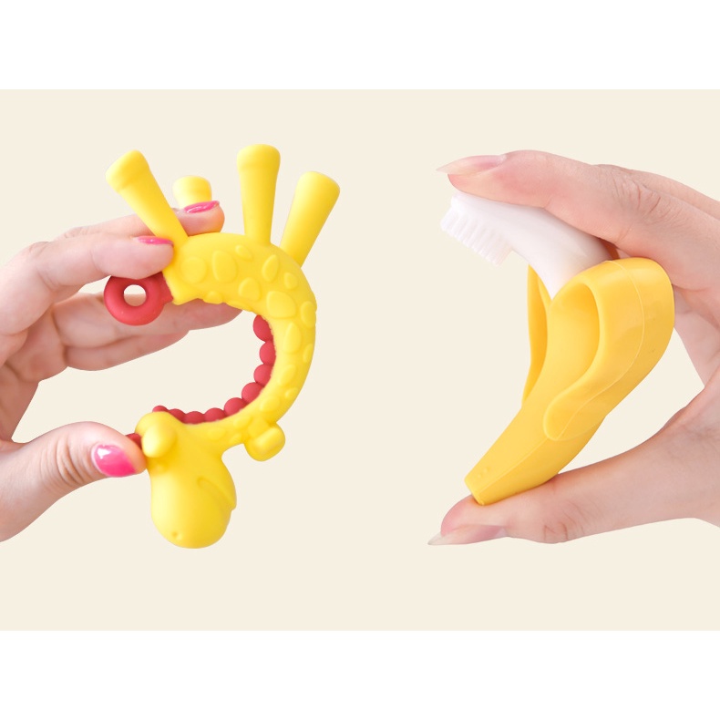 Gặm chuối matxa silicone mềm an toàn cho bé Kichilachi Chính Hãng