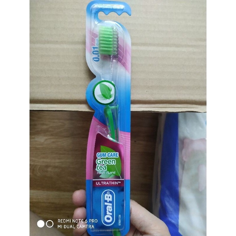 Bàn chải đánh răng oralb tinh chất trà xanh lông bàn chải mềm mại