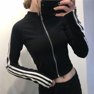 Áo khoác nữ dáng croptop 3 sọc tay khóa đồng - viet_star