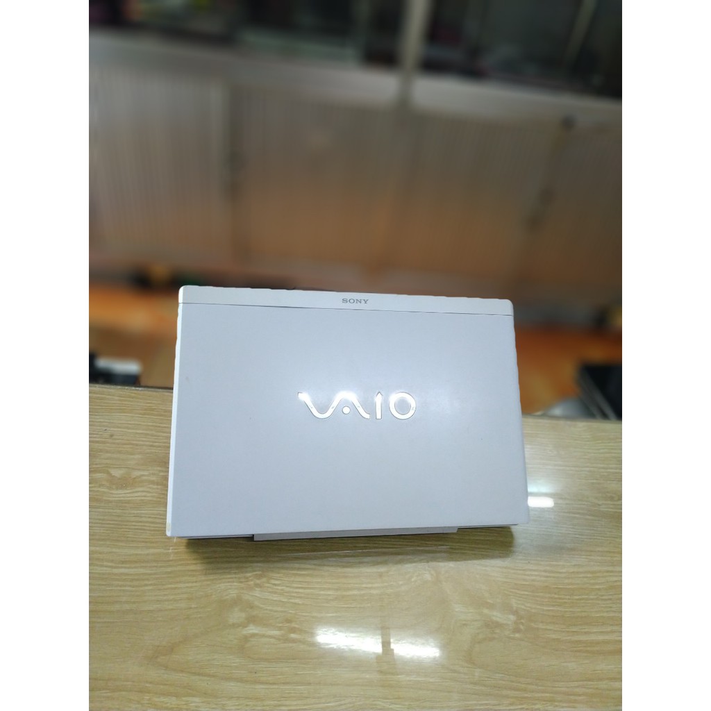 Laptop Sony Vaio svs13 11bfxw, vỏ hợp kim nhôm dòng đẳng cấp của Sony laptop có cấu hình chip CPU i5 3210 RAM 4G ổ 500