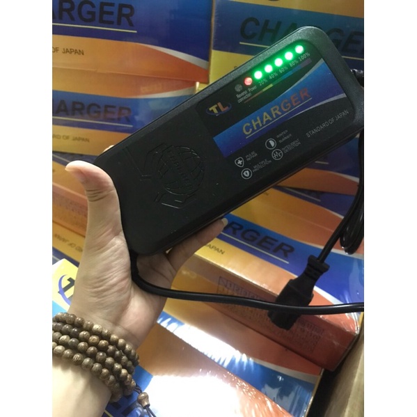 Sạc xịn xe điện 7 bóng tự ngắt
