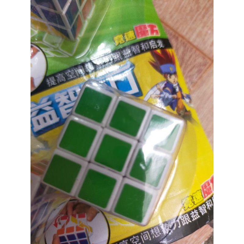 Rubik loại 3x3x3 loại đẹp( vỉ 20 cục)