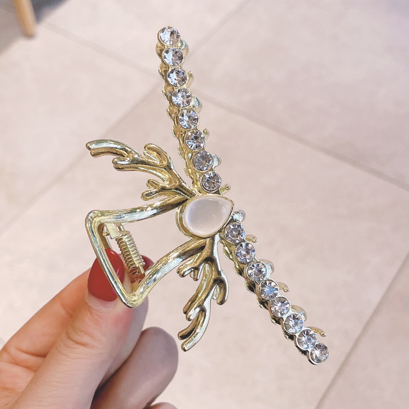 Kẹp Tóc Hình Cá Mập Đính Ngọc Trai Giả Bằng Kim Loại Thời Trang Hàn Quốc Cho Nữ