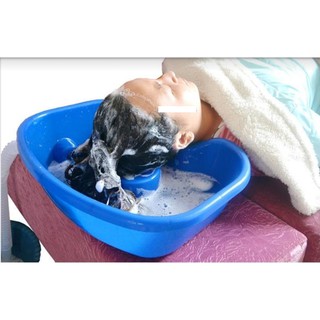 Chậu gội đầu tại giường