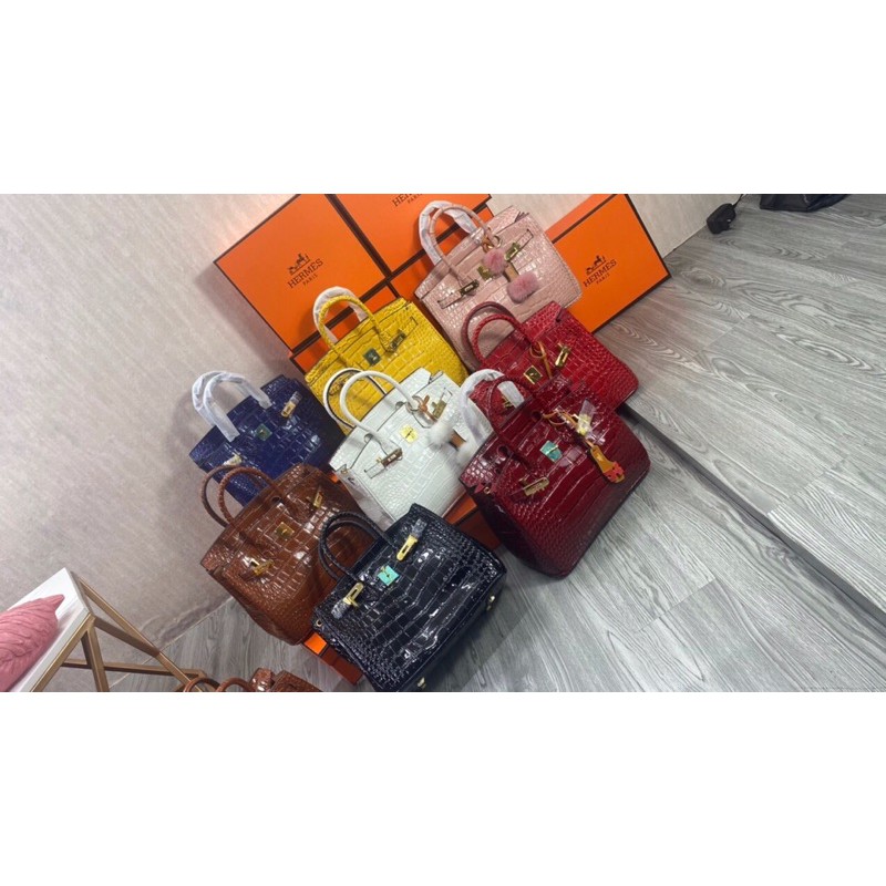 Túi  xách nữ sz 25-30 hàng super tặng kèm gấu hoac dép hm