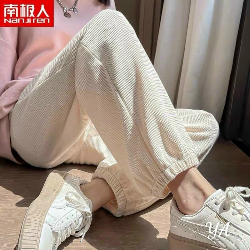 Quần Jogger Nữ Chất Bom Xốp