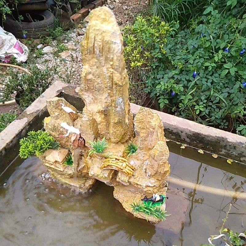 Hòn non bộ đá đẹp rẻ có thác nước sinh động