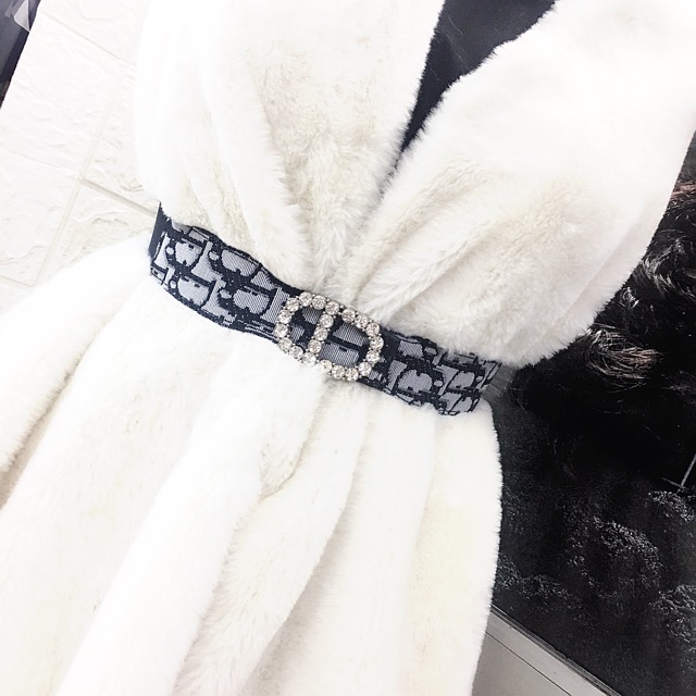 *Dây lưng:đai vây chun co giãn chữ dio,mặt đính đá,bản 4cm(DLNHC5.F5)