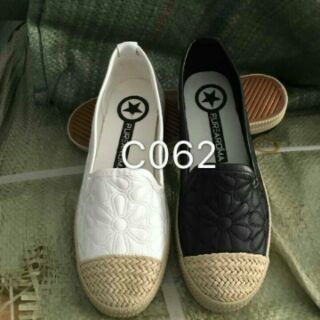 Giày slip on nữ