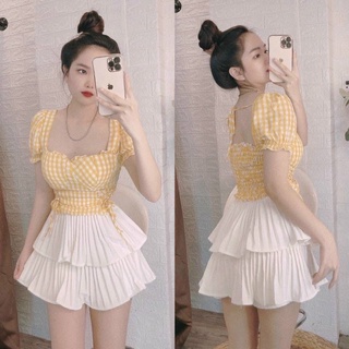Áo croptop caro rút eo
