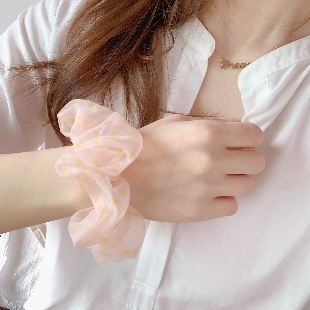 Scrunchies vải voan họa tiết trái tim