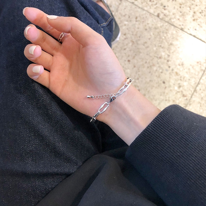 Vòng Tay Thiết Kế Đơn Giản Xinh Xắn Cho Nữ