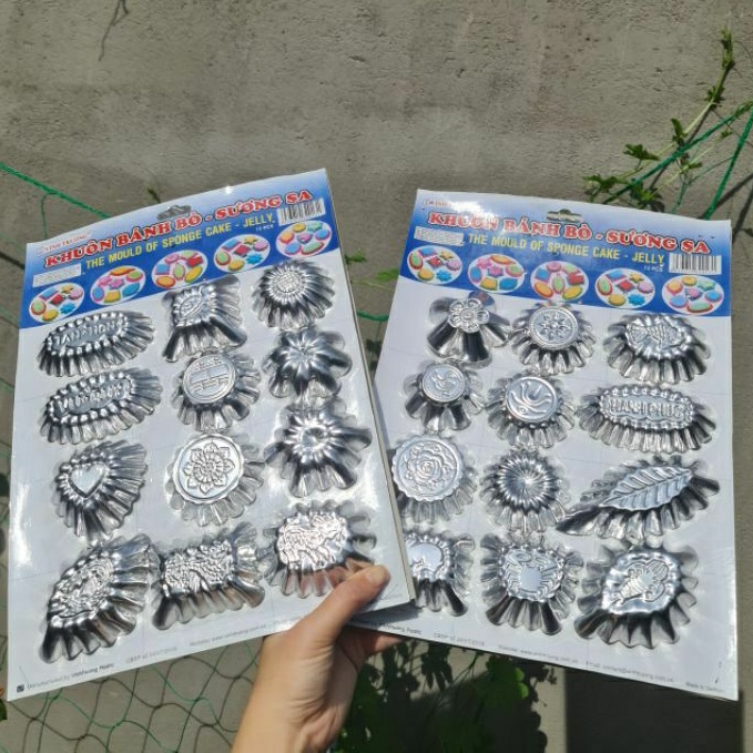 KHUÔN BÁNH BÒ 24 CÁI