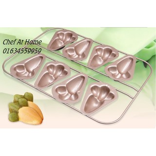 Khay bánh hình củ cà rốt