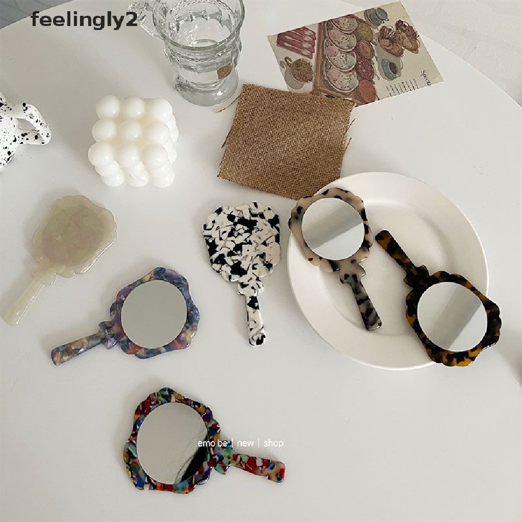 1 Tấm Gương Trang Điểm Acetate Cầm Tay Nhỏ Gọn Dành Cho Nữ