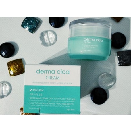 Kem dưỡng da ngừa mụn chiết xuất rau má 3W CLINIC Derma Cica cream  55g