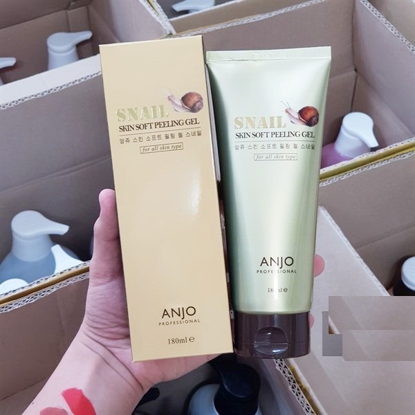 Gel tẩy kỳ tế bào chết ốc sên tái tạo dưỡng trắng da Snail Anjo