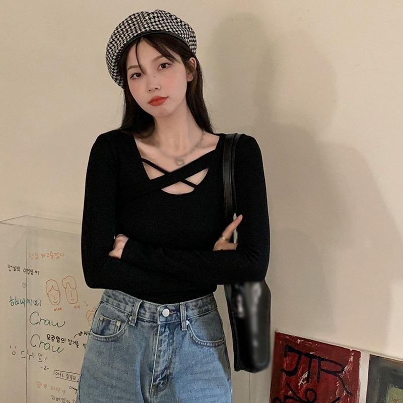 Áo thun tay dài cổ tròn màu sắc đơn giản cho nữ