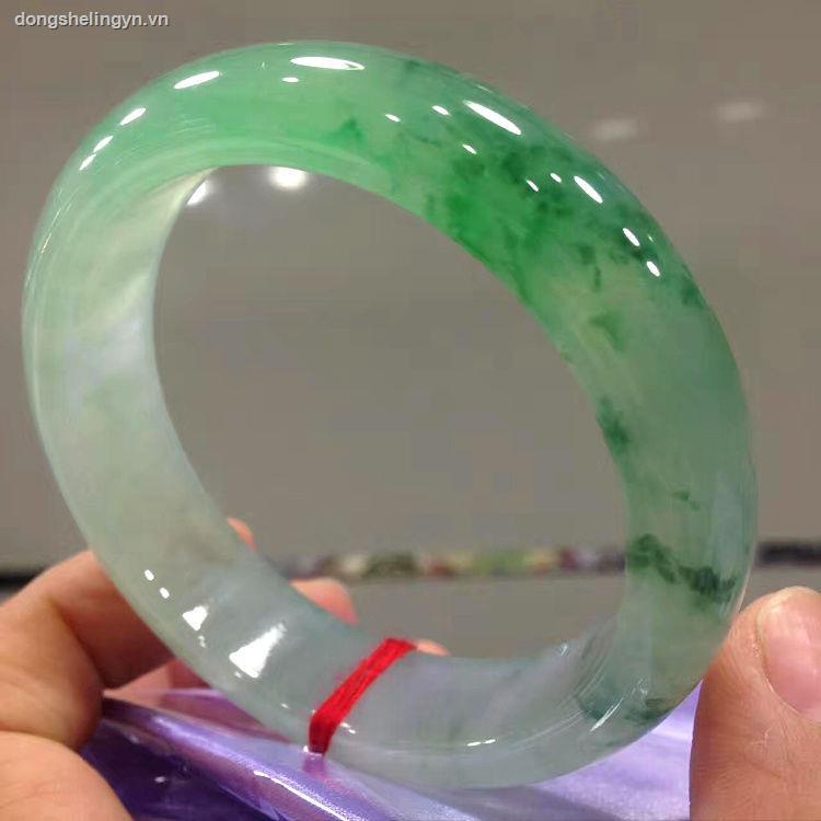 Vòng Tay Ngọc Bích Màu Xanh Lá Nhạt Kiểu Dáng Đơn Giản Xinh Xắn