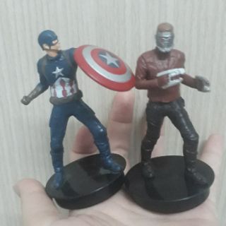 Nhân vật Captian American & Starlod