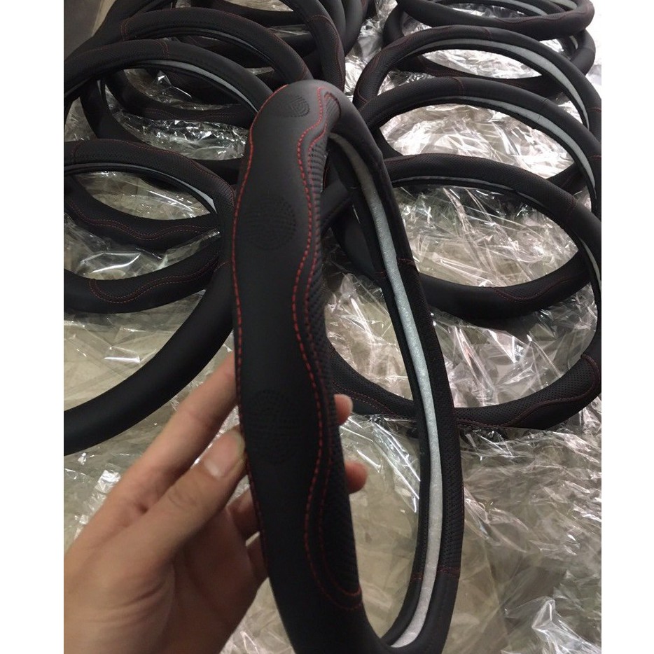 Bọc vô lăng xe ô tô cao cấp phù hợp với tất các mẫu xe như Kia , hyundai , toyota , Ford , Mazda , mitsubishi , suzuki
