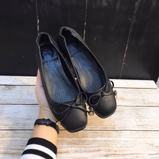 Búp bê Tory-Burch mũi vuông