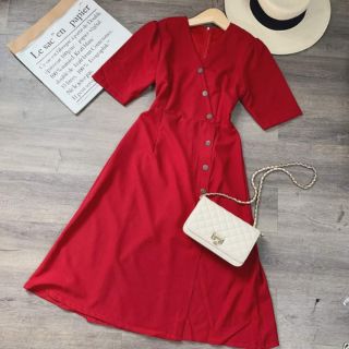 Đầm midi nút gỗ lệch