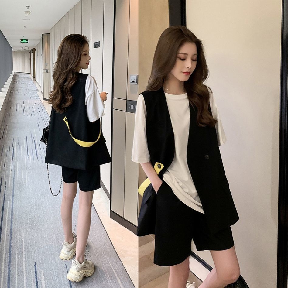 Set Áo Thun Ngắn Tay + Áo Khoác Ngoài Không Tay + Quần Short Thời Trang Nữ