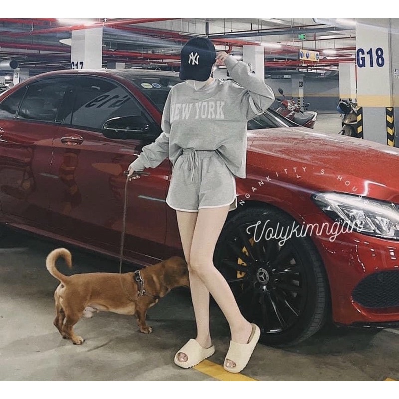 Dép nhựa trơn, có logo