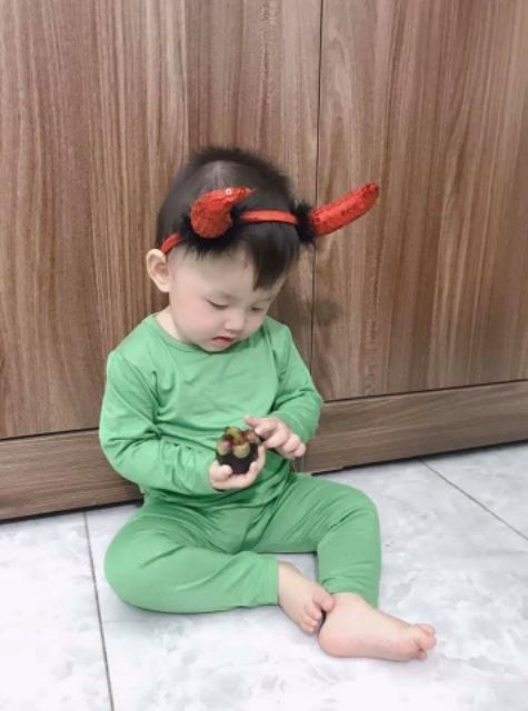 Bộ dài tay cài vai minky mom chất thun lạnh cho bé